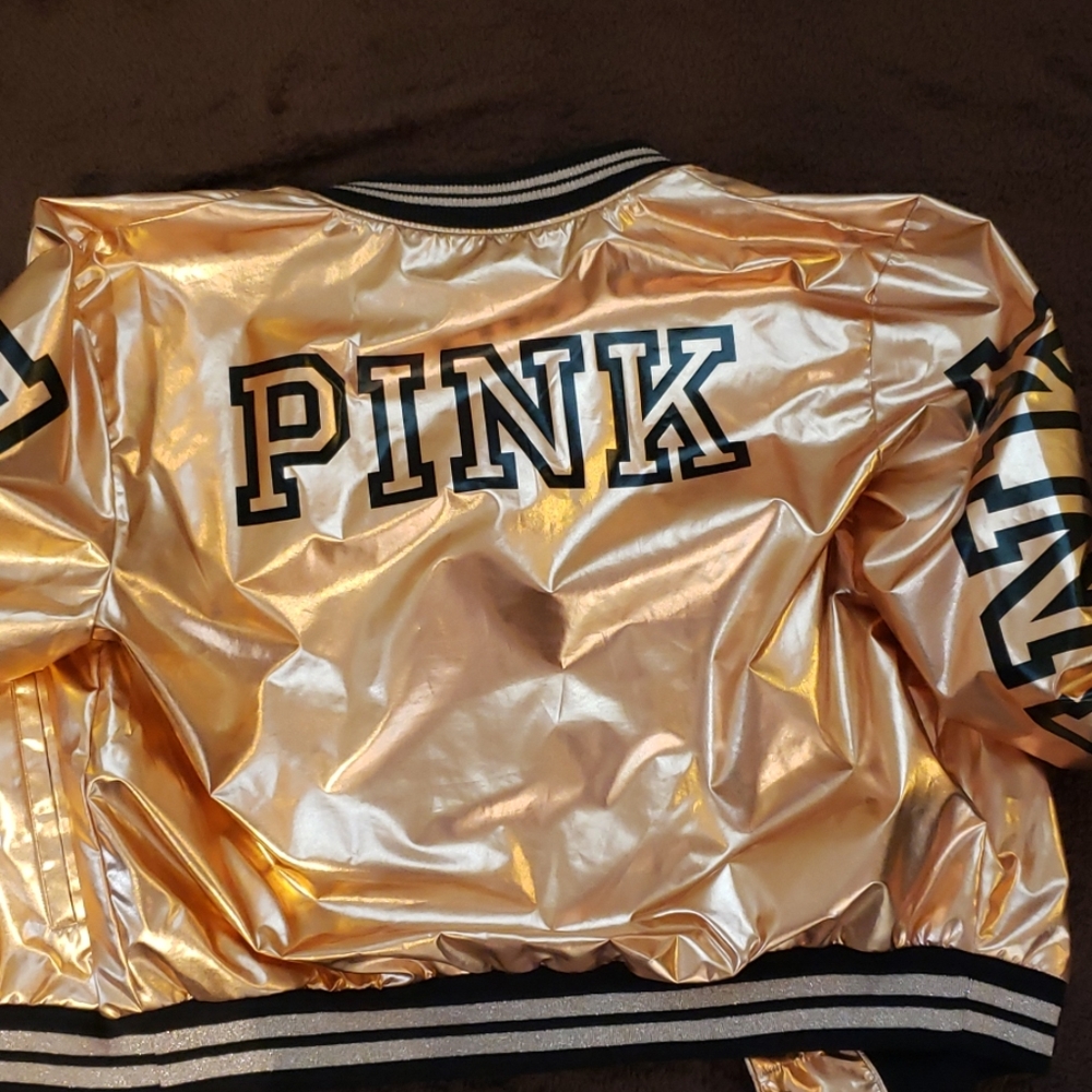Pink coat - Picture 3 of 4